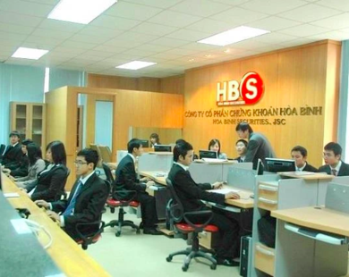 Chứng khoán Hoà Bình (HBS) có tân chủ tịch sinh năm 2003